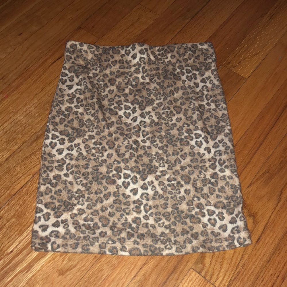 Cheetah mini skirt